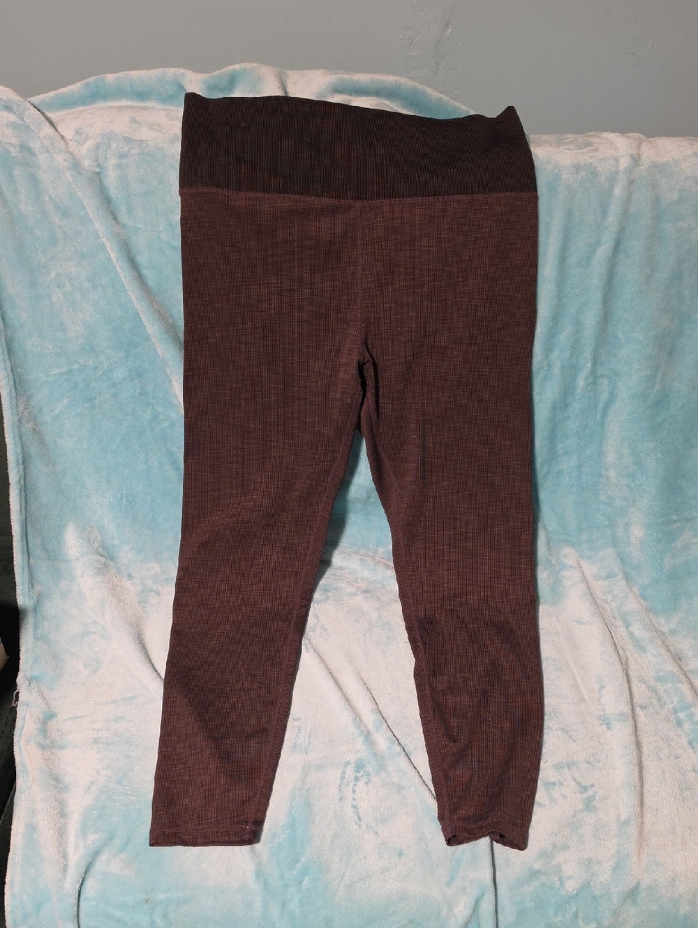 Vuori Ribbed Leggings- Maroon